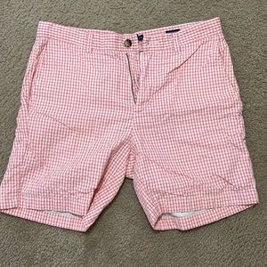 Vineyard Vines Seersucker Breaker Shorts 7" inseam, 32" waist